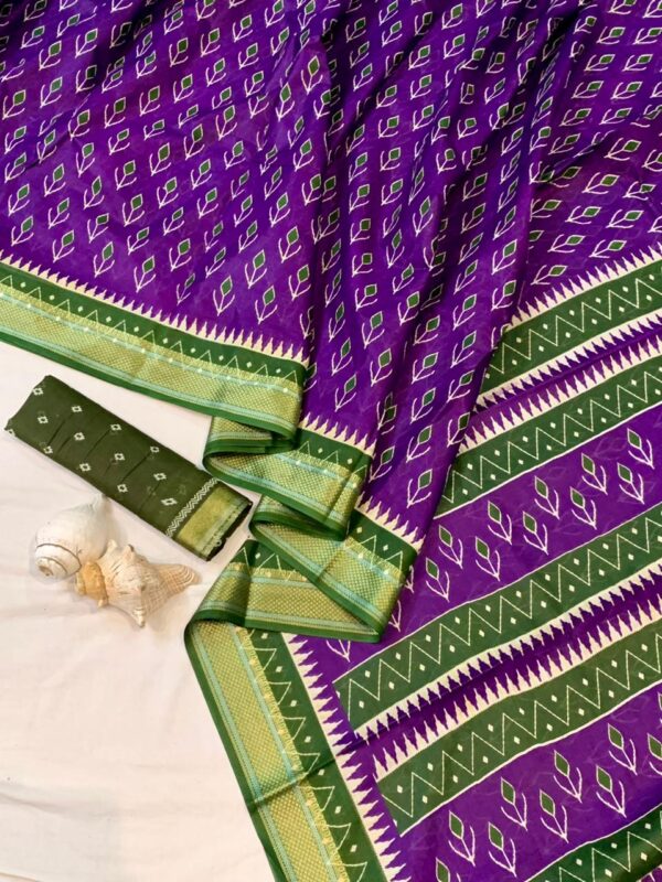 Leaf Design Printed Cotton Mulmul Saree with Blouse Piece - Image 7