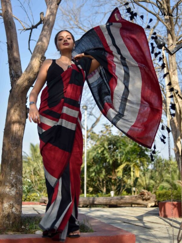 Handloom Cotton Saree with blouse piece - Image 4