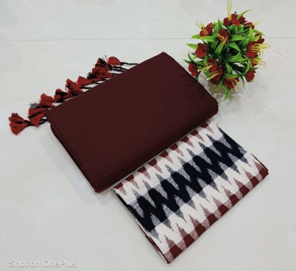 Plain Cotton saree with extra kalamkari blouse piece