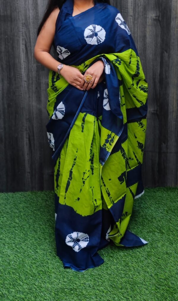 Green Cotton Mulmul Saree with blouse piece