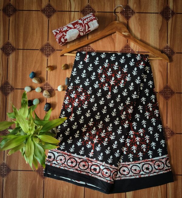 Cotton Mulmul Saree with blouse piece