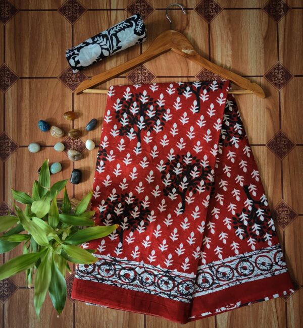 Cotton Mulmul Saree with blouse piece