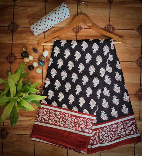 Cotton Mulmul Saree with blouse piece
