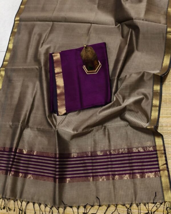 Handloom Maheshwari Kota Check Sarees with Contrast Blouse Piece - Image 10