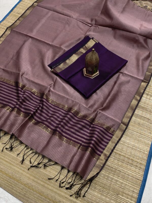 Handloom Maheshwari Kota Check Sarees with Contrast Blouse Piece - Image 14