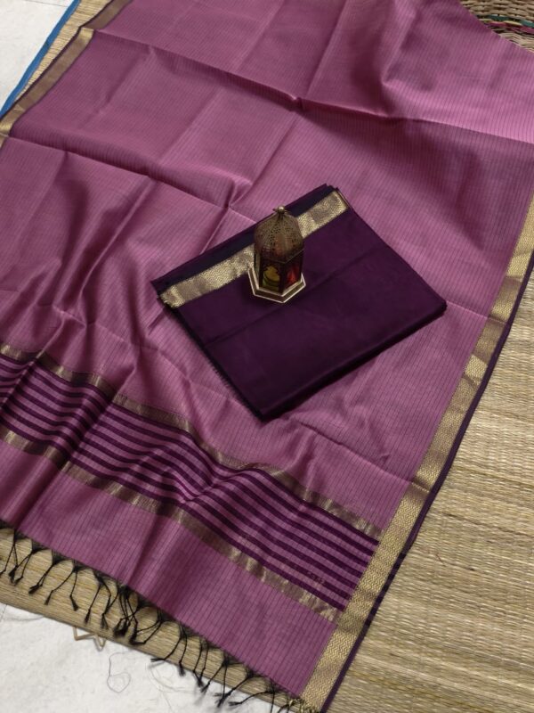 Handloom Maheshwari Kota Check Sarees with Contrast Blouse Piece - Image 7