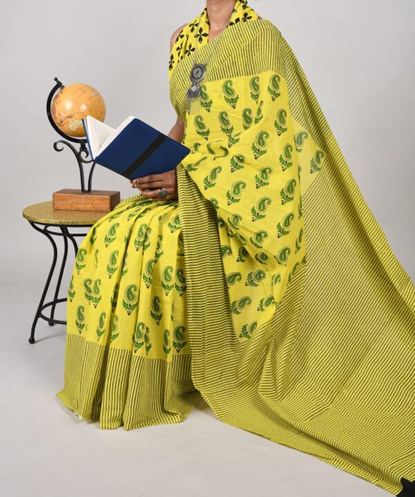 New Hand Block Mulmul Cotton Saree with Blouse Piece - Image 5