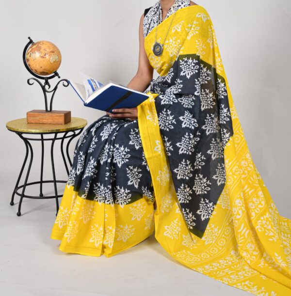 New Hand Block Mulmul Cotton Saree with Blouse Piece - Image 4