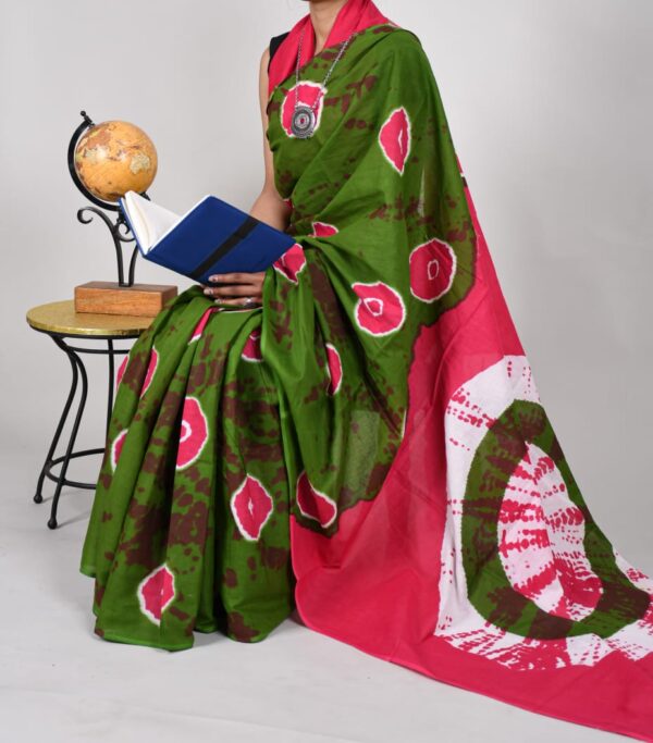 New Hand Block Mulmul Cotton Saree with Blouse Piece - Image 3