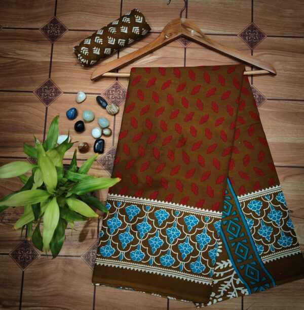 New Hand Block Mulmul Cotton Saree with Blouse Piece - Image 5