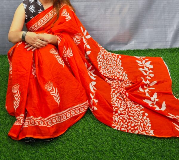 New Hand Block Mulmul Cotton Saree with Blouse Piece - Image 3
