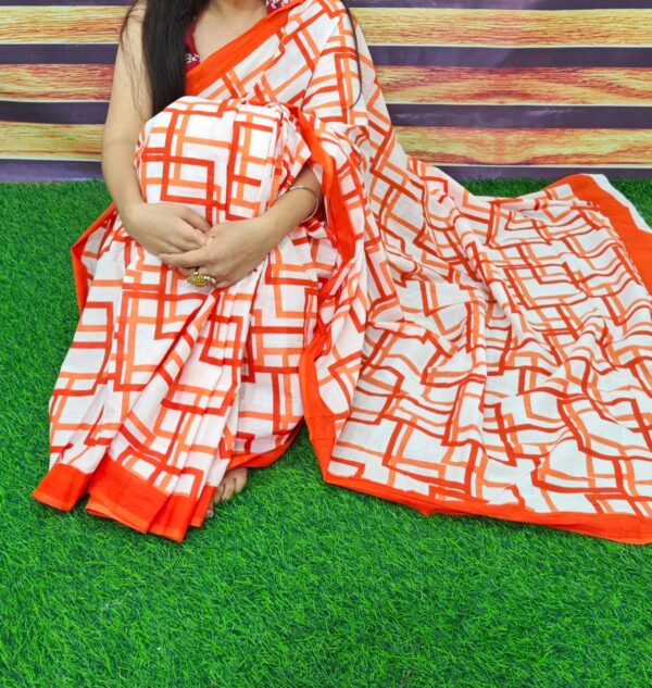 New Hand Block Mulmul Cotton Saree with Blouse Piece - Image 4